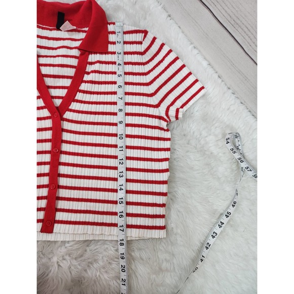 Divided Women's Red White Striped V-Neck Button Front‎ Crop Tops Size Large - Picture 5 of 6
